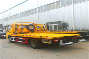 修水附近拖车救援搭电